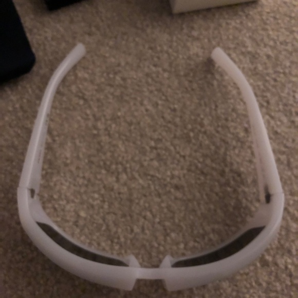 Prada Runway Sunglasses Opal White Grey Mirror New - Picture 5 of 7